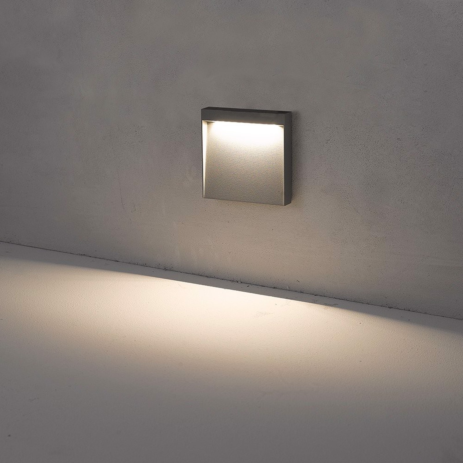 Đèn Led chiếu chân lắp nổi NSL1711