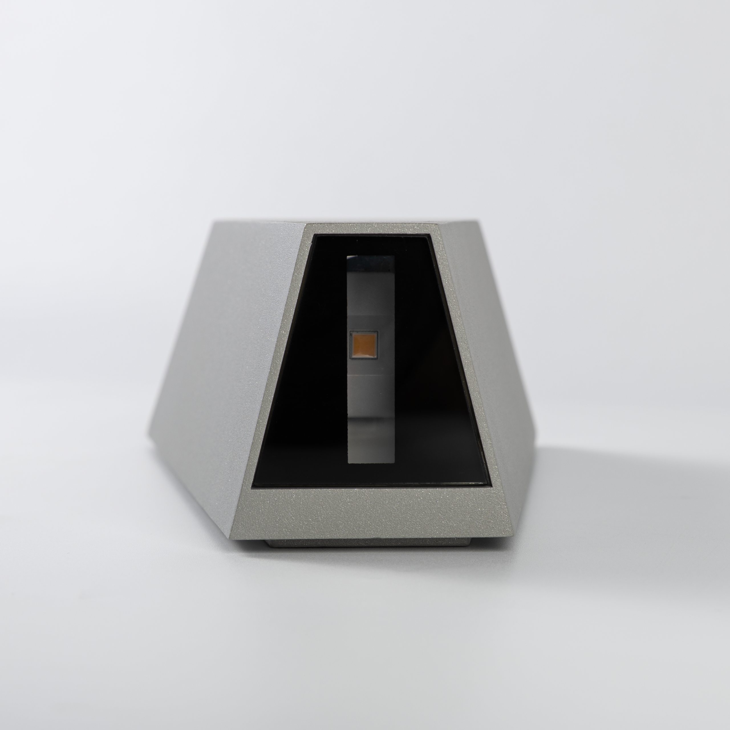 Đèn LED gắn tường 9W Outdoor Nanoco IP54 - Ảnh 6